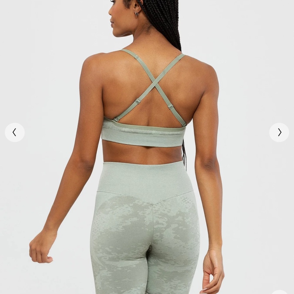 Women’s Best Evolution Seamless Sports Bra